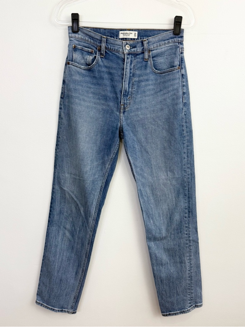 Abercrombie Ultra High Rise Ankle Straight Jeans Light Wash 28 6XL Long - Picture 2 of 6